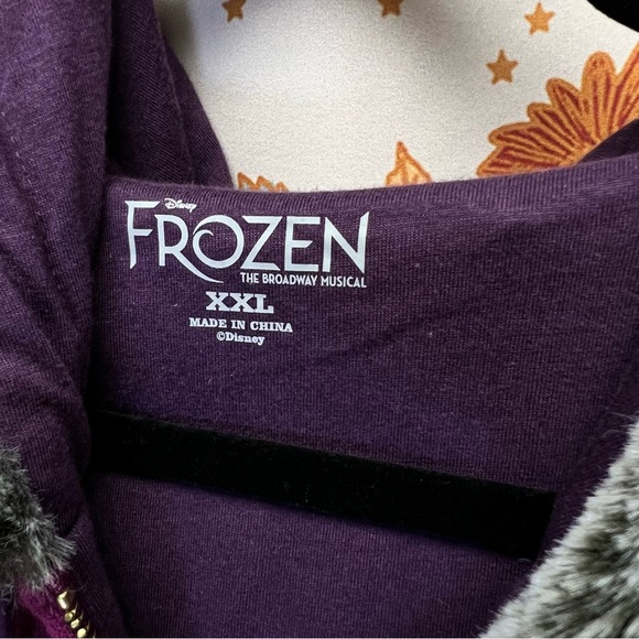 Frozen’s Ana Coat size girls XXL(14-16) - Picture 3 of 9